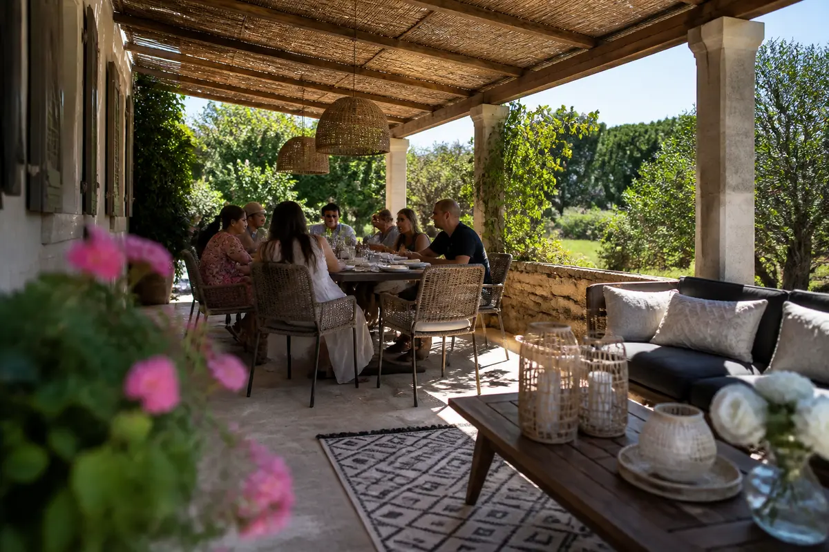 Aménagement pergola : idées et conseils pour sublimer votre jardin