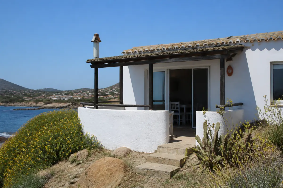 Maison méditerranéenne en Espagne bord de mer abordable à moins de 100 000 euros
